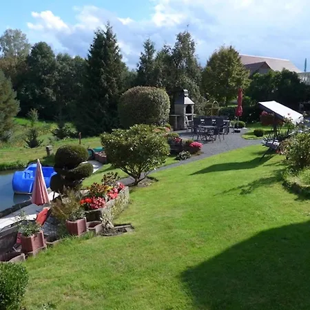 Roomy In Lichtenhain With Pond Lichtenhain (Sebnitz)