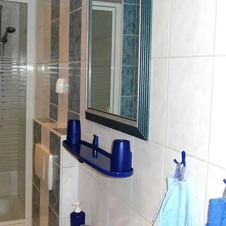 Апартаменты Roomy In With Pond Lichtenhain (Sebnitz)