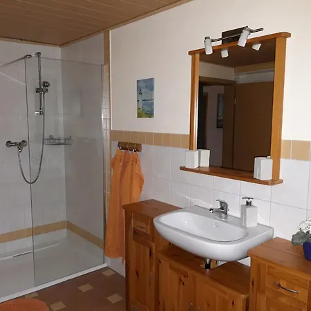 Roomy In With Pond Apartment Lichtenhain (Sebnitz)