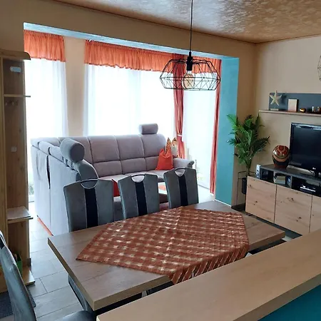 شقة Roomy In With Pond Lichtenhain (Sebnitz)