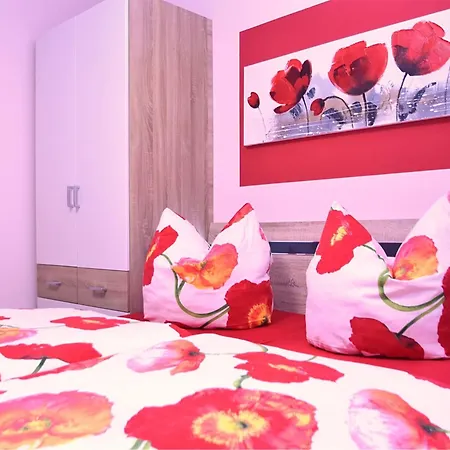 شقة Roomy In With Pond *