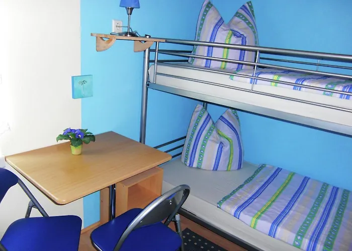 Daire Roomy In With Pond